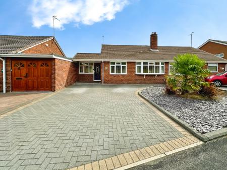 3 bedroom Semi-detached bungalow for sale in Hazel Road, Tipton, DY4