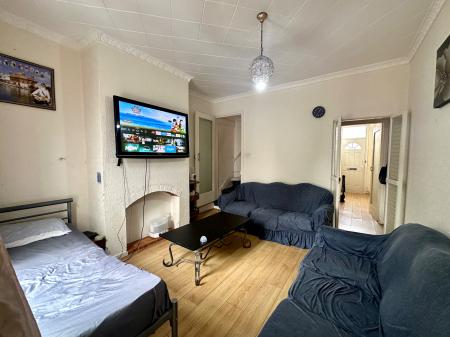 2 bedroom Terraced House for sale in Bromford Lane, West Bromwich, B70