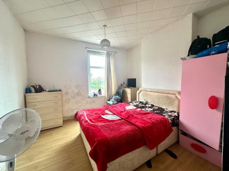 2 bedroom Terraced House for sale in Bromford Lane, West Bromwich, B70
