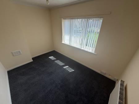 3 bedroom Semi-detached house to let in Barlow Road, Wednesbury, WS10