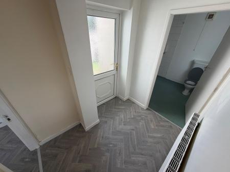 3 bedroom Semi-detached house to let in Barlow Road, Wednesbury, WS10