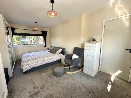 4 bedroom Semi-detached house for sale in Doe Bank Road, Tipton, DY4