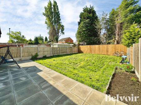 4 bedroom Semi-detached house for sale in Doe Bank Road, Tipton, DY4