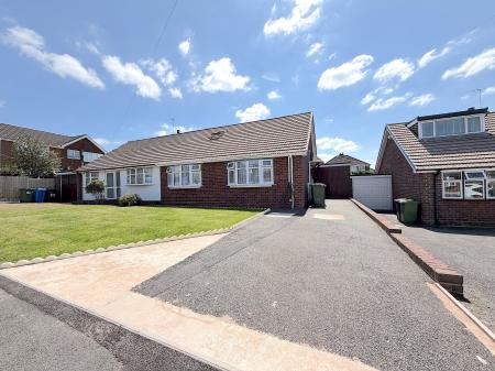 Lambourne Close, Great Wyrley, Walsall, WS6