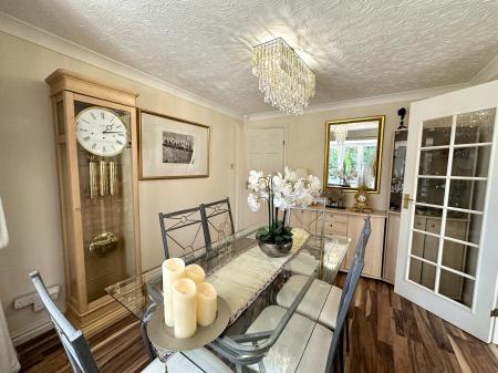 5 bedroom Detached house for sale in Redbourn Road, Turnberry Estate, Walsall, WS3