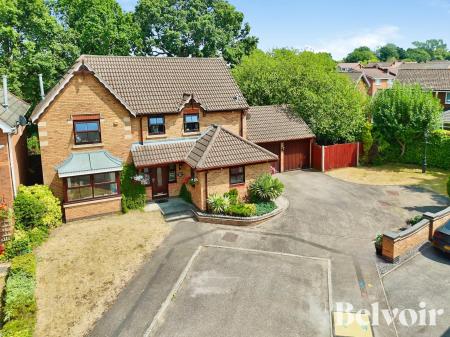 5 bedroom Detached house for sale in Redbourn Road, Turnberry Estate, Walsall, WS3