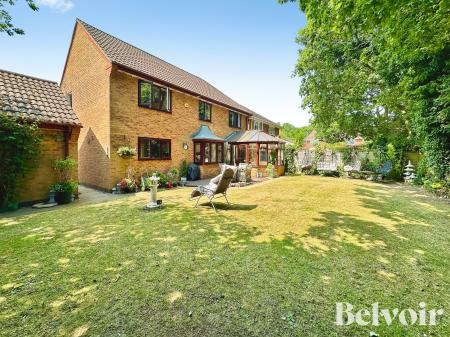 5 bedroom Detached house for sale in Redbourn Road, Turnberry Estate, Walsall, WS3