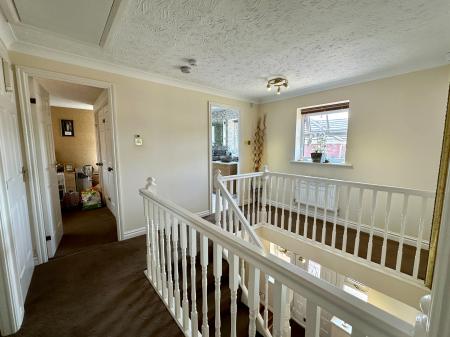 5 bedroom Detached house for sale in Redbourn Road, Turnberry Estate, Walsall, WS3