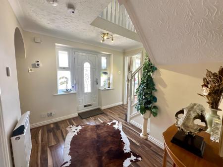 5 bedroom Detached house for sale in Redbourn Road, Turnberry Estate, Walsall, WS3
