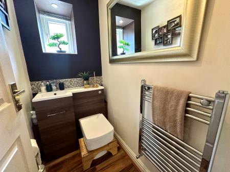 5 bedroom Detached house for sale in Redbourn Road, Turnberry Estate, Walsall, WS3