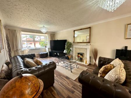 5 bedroom Detached house for sale in Redbourn Road, Turnberry Estate, Walsall, WS3