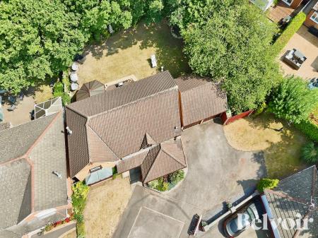 5 bedroom Detached house for sale in Redbourn Road, Turnberry Estate, Walsall, WS3