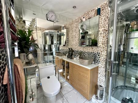 5 bedroom Detached house for sale in Redbourn Road, Turnberry Estate, Walsall, WS3