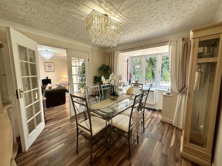 5 bedroom Detached house for sale in Redbourn Road, Turnberry Estate, Walsall, WS3
