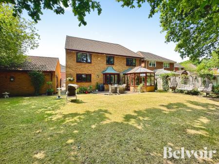 5 bedroom Detached house for sale in Redbourn Road, Turnberry Estate, Walsall, WS3