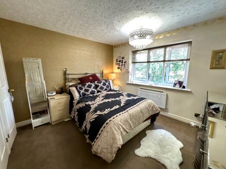 5 bedroom Detached house for sale in Redbourn Road, Turnberry Estate, Walsall, WS3