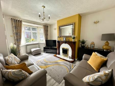 2 bedroom Terraced House for sale in Walton Road, Wednesbury, Wednesbury, WS10