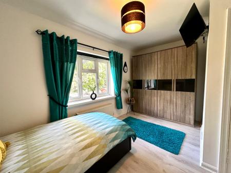 2 bedroom Terraced House for sale in Walton Road, Wednesbury, Wednesbury, WS10