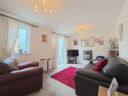 1 bedroom Flat for sale in Loxdale Sidings, Bilston, Wolverhampton, WV14