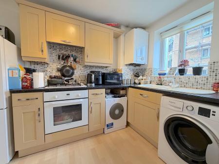 1 bedroom Flat for sale in Loxdale Sidings, Bilston, Wolverhampton, WV14