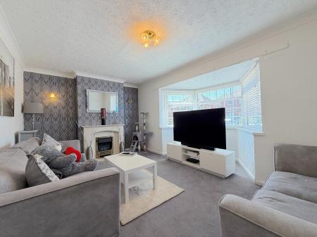 2 bedroom Semi-detached house for sale in Colman Avenue, Wolverhampton, WV11
