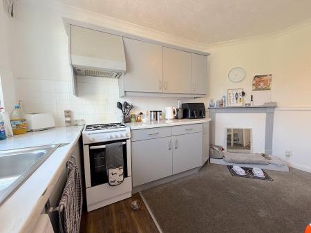 2 bedroom Semi-detached house for sale in Colman Avenue, Wolverhampton, WV11