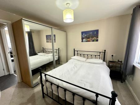 1 bedroom Ground floor flat for sale in Holyhead Road, Wednesbury, Wednesbury, WS10