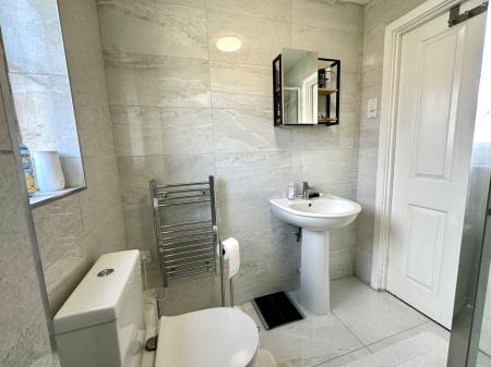 1 bedroom Ground floor flat for sale in Holyhead Road, Wednesbury, Wednesbury, WS10