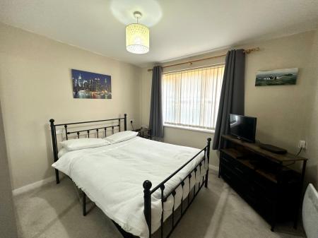 1 bedroom Ground floor flat for sale in Holyhead Road, Wednesbury, Wednesbury, WS10