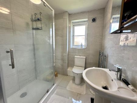 1 bedroom Ground floor flat for sale in Holyhead Road, Wednesbury, Wednesbury, WS10