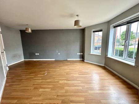2 bedroom Apartment for sale in Doughty Close, Tipton, DY4