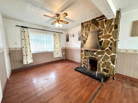 2 bedroom Semi-detached house for sale in Sycamore Road, Wednesbury, Wednesbury, WS10