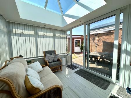 3 bedroom Detached bungalow for sale in Newman Road, Tipton, DY4