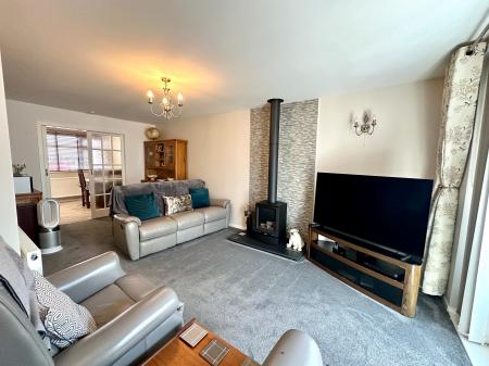 3 bedroom Detached bungalow for sale in Newman Road, Tipton, DY4