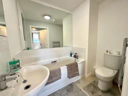 2 bedroom Flat for sale in Bagnalls Wharf, Wednesbury, Wednesbury, WS10