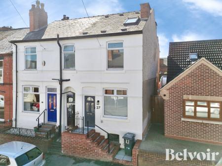 4 bedroom End of terrace house for sale in Vicarage Road, Sandwell, Wednesbury, WS10