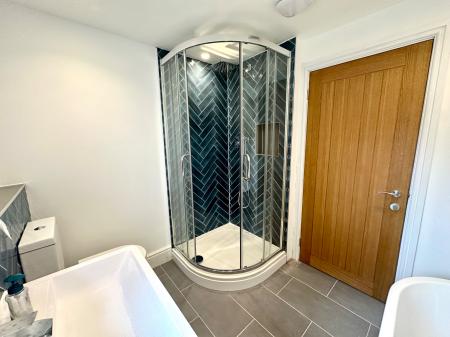 4 bedroom End of terrace house for sale in Vicarage Road, Sandwell, Wednesbury, WS10