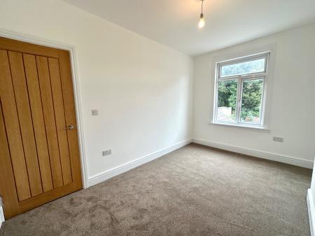 4 bedroom End of terrace house for sale in Vicarage Road, Sandwell, Wednesbury, WS10