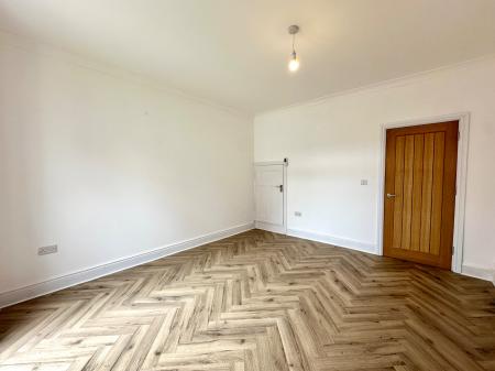 4 bedroom End of terrace house for sale in Vicarage Road, Sandwell, Wednesbury, WS10