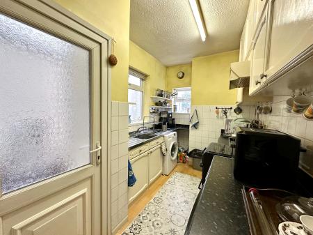 2 bedroom Terraced House for sale in Vicarage Road, Wednesbury, Wednesbury, WS10