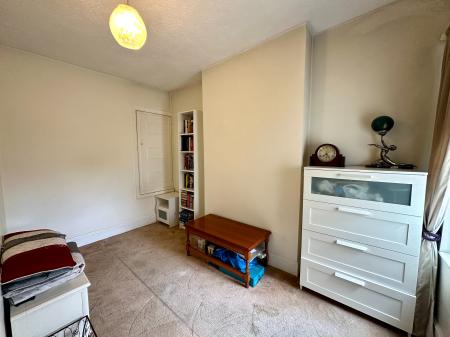 2 bedroom Terraced House for sale in Vicarage Road, Wednesbury, Wednesbury, WS10