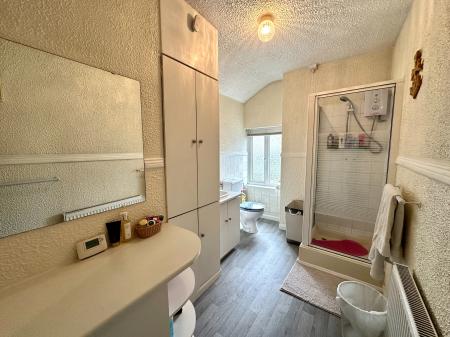 2 bedroom Terraced House for sale in Vicarage Road, Wednesbury, Wednesbury, WS10