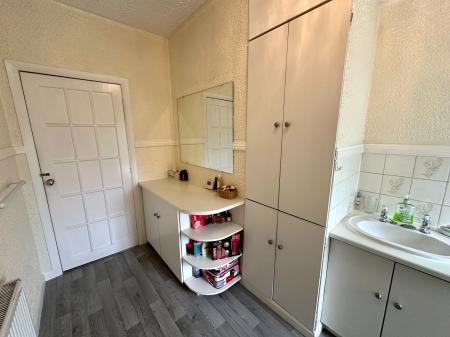 2 bedroom Terraced House for sale in Vicarage Road, Wednesbury, Wednesbury, WS10