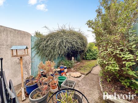 2 bedroom Terraced House for sale in Vicarage Road, Wednesbury, Wednesbury, WS10