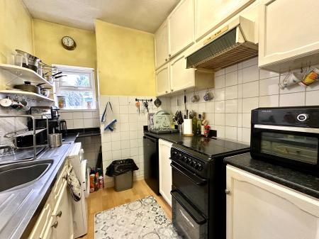 2 bedroom Terraced House for sale in Vicarage Road, Wednesbury, Wednesbury, WS10