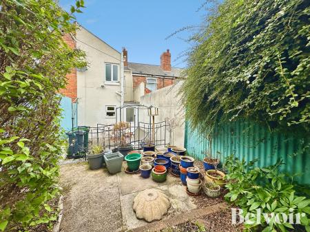 2 bedroom Terraced House for sale in Vicarage Road, Wednesbury, Wednesbury, WS10