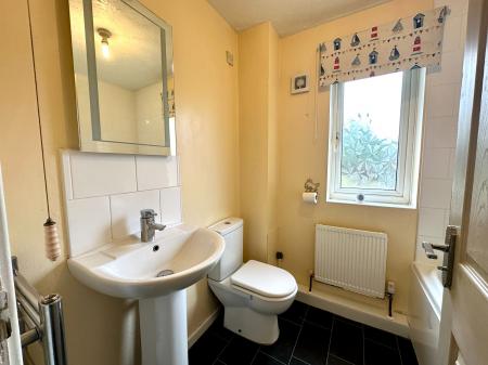 1 bedroom Terraced House for sale in Avern Close, Great Bridge, Tipton, DY4