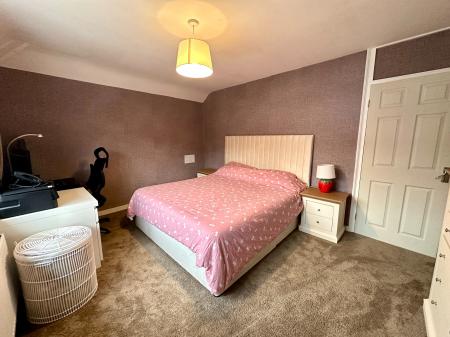 3 bedroom End of terrace house for sale in Hartland Road, West Bromwich, B71