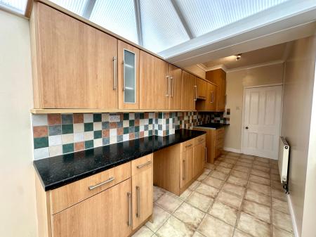 2 bedroom Semi-detached house for sale in Pinfold Street Extension, Darlaston, WS10