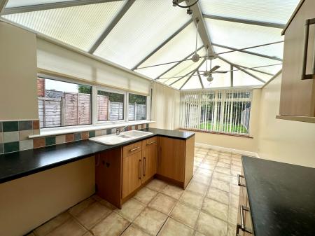 2 bedroom Semi-detached house for sale in Pinfold Street Extension, Darlaston, WS10
